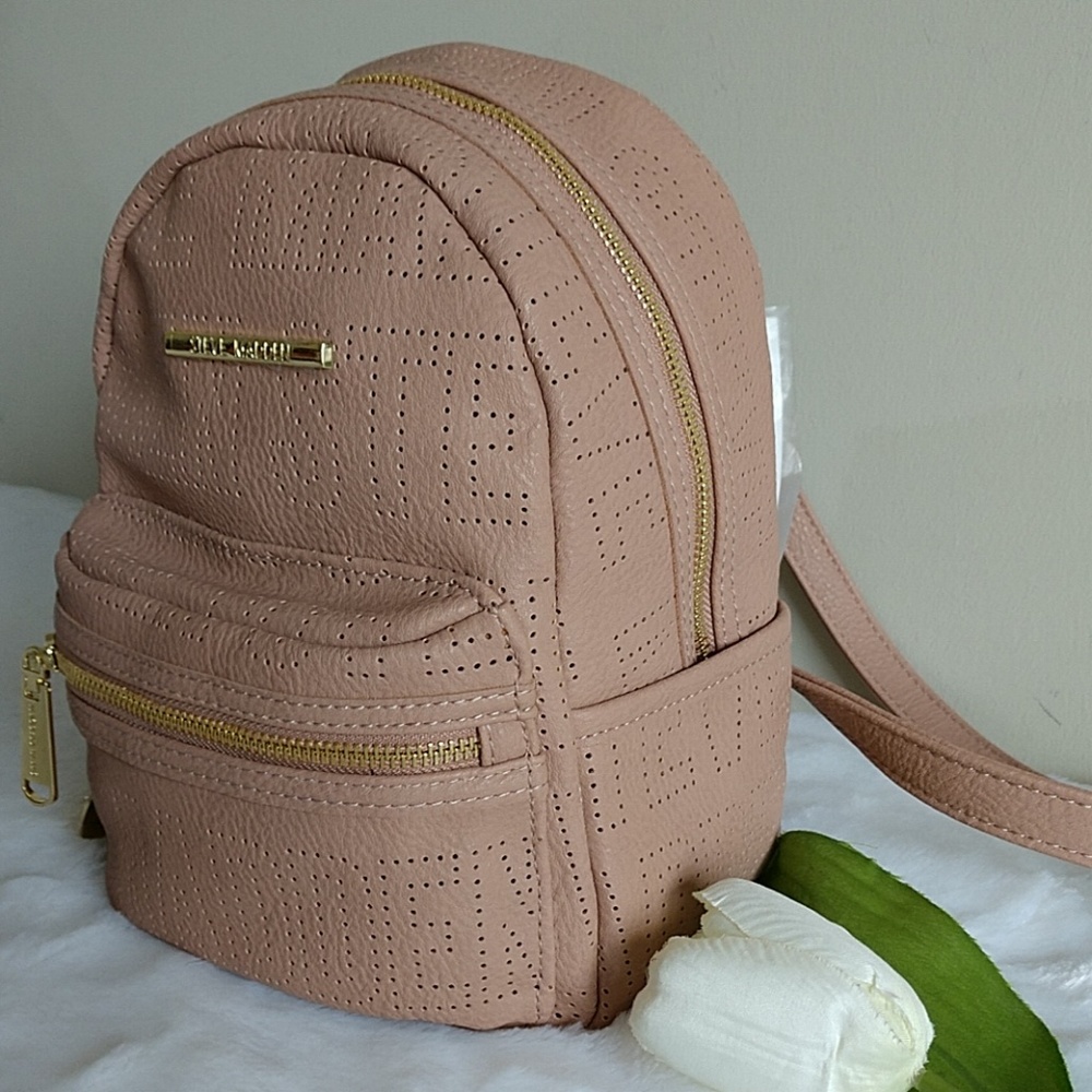 ❌🌺 BEAUTIFUL STEVE MADDEN  BACKPACK.nwt - Picture 3 of 8